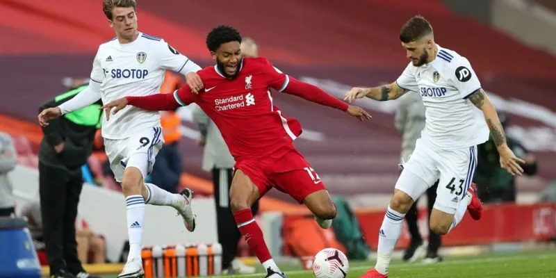 Chiến thuật pressing khu vực trong bóng đá